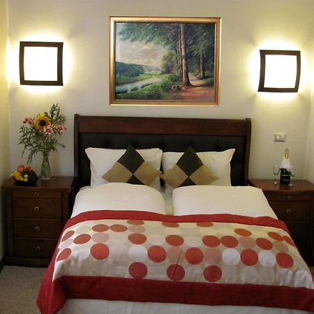 Hotel Baviera Parral Eksteriør billede
