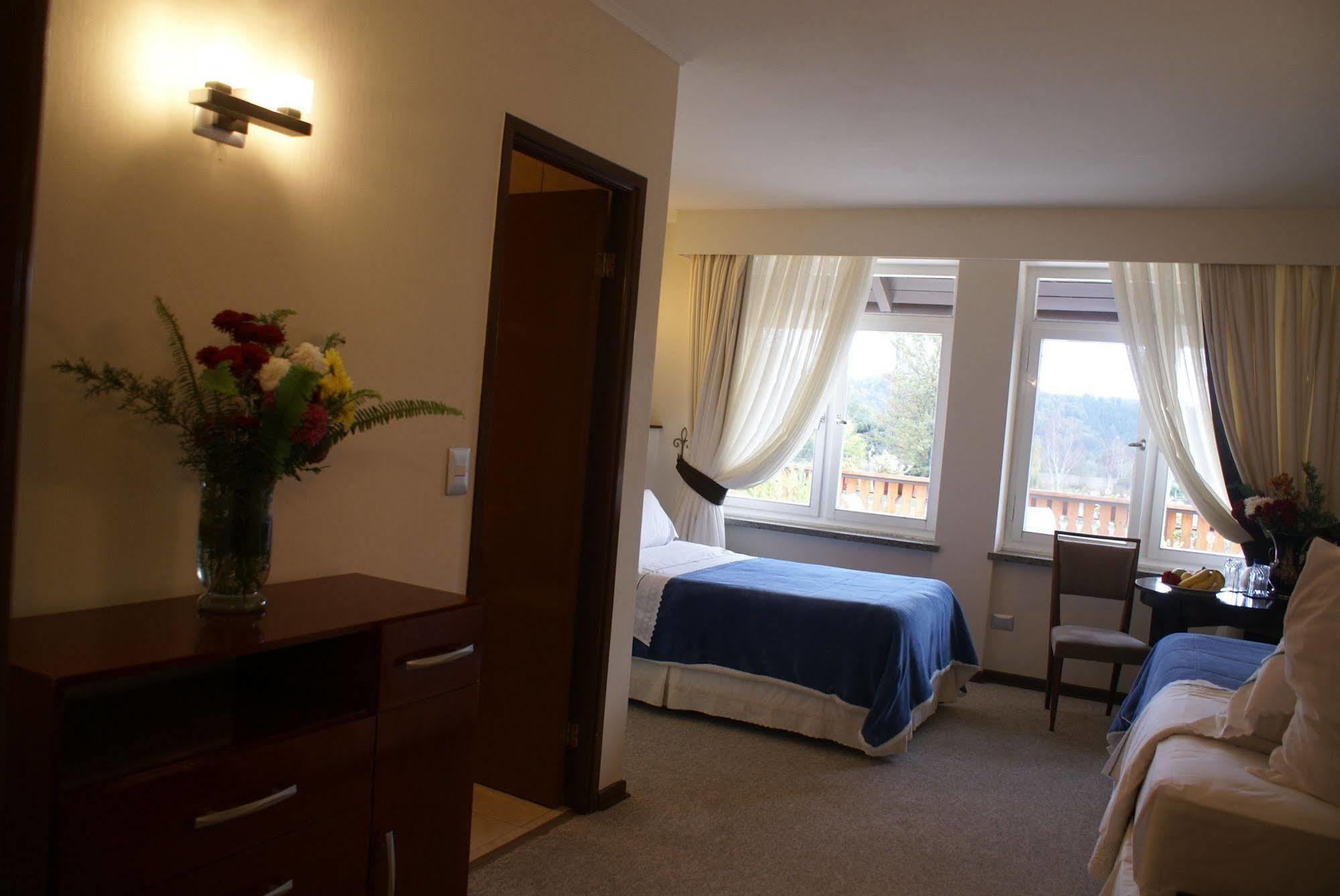 Hotel Baviera Parral Eksteriør billede